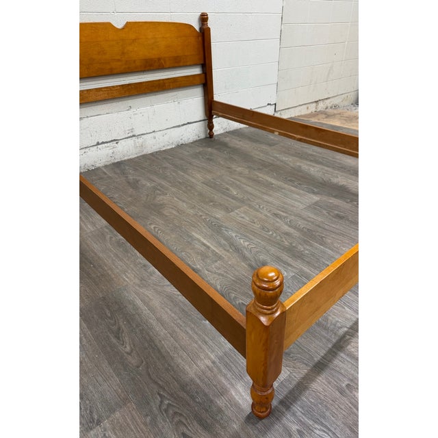 Wood Vintage Full Size Colonial Style Solid Maple Low Poster Bed For Sale - Image 7 of 15