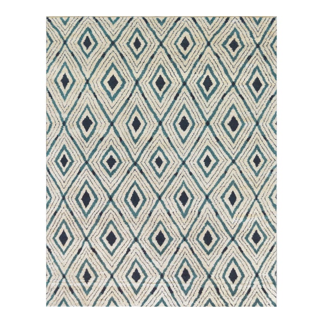 Handwoven Modern Wool Diamond Pattern Rug For Sale