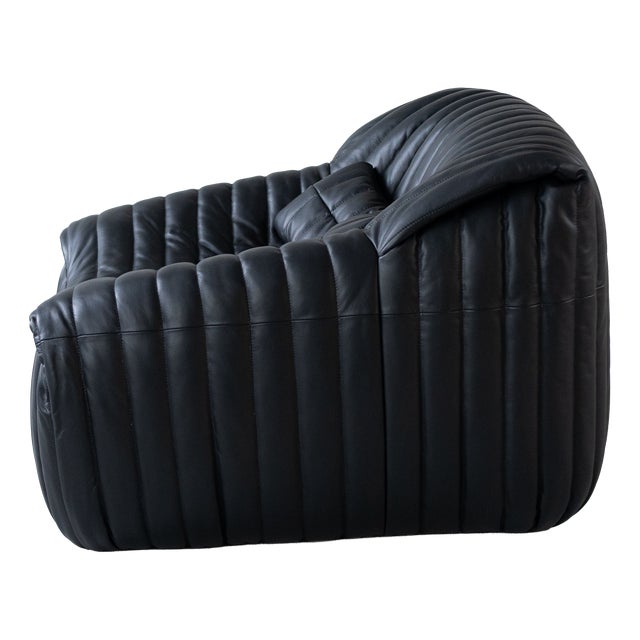 Vintage Sandra Chair in Black Leather by Annie Hieronimus for Ligne Roset, 1973 For Sale