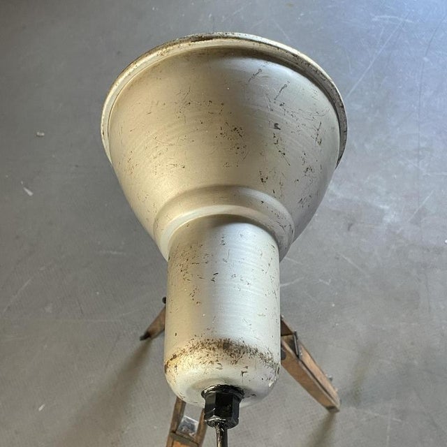 Vintage Tripod Theatre Light For Sale - Image 5 of 8
