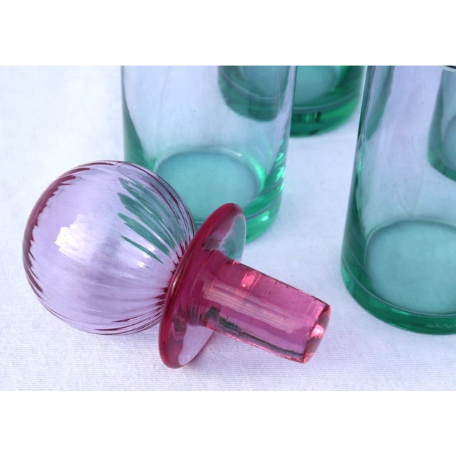 Mid Century Carlo Moretti Pink and Green "Watermelon" Glass Decanter and Small Rocks Cocktail Glasses Set of 5 For Sale In Cincinnati - Image 6 of 10