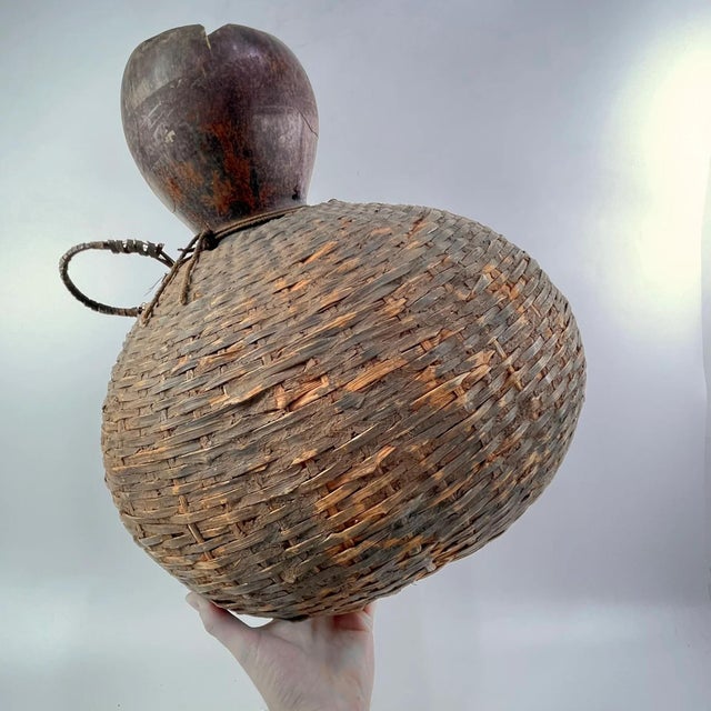 Early 20th Century Early 20th Century Tutsi Ceremonial Gourd Calabash with Basketry Rwanda For Sale - Image 5 of 8