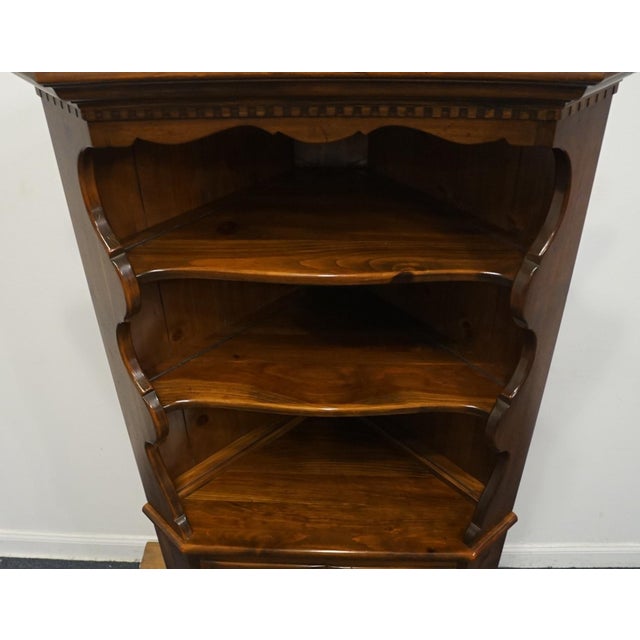 Ethan Allen Ethan Allen Antiqued Pine Old Tavern Rustic Americana 40" Corner Cabinet / Bookcase 12-6018 For Sale - Image 4 of 10