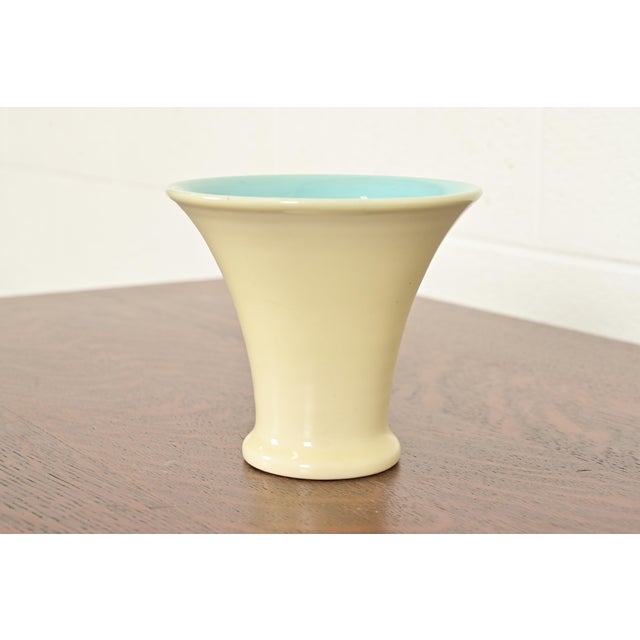 Arts & Crafts Rookwood Pottery Arts & Crafts Glazed Ceramic Art Pottery Vase, 1915 For Sale - Image 3 of 11