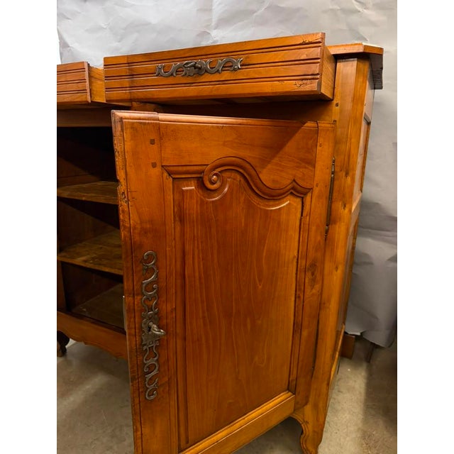 Wood 18th Century French Country Louis XV Cherry Haut Buffet Cabinet, Circa 1790 For Sale - Image 7 of 18