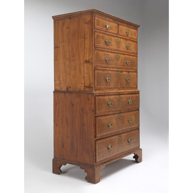Antique English Chest on Chest, Burl Walnut, 1880s For Sale In Chicago - Image 6 of 15