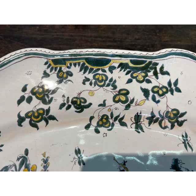 French Great 18th Century Polychrome French Faience Platter For Sale - Image 3 of 8