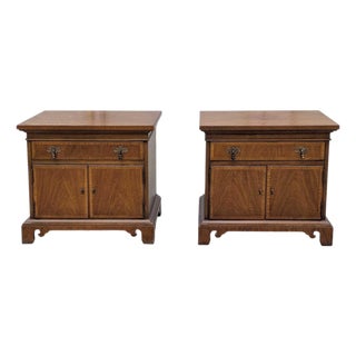 Pair of Thomasville Mid-Century Wood Nightstands For Sale