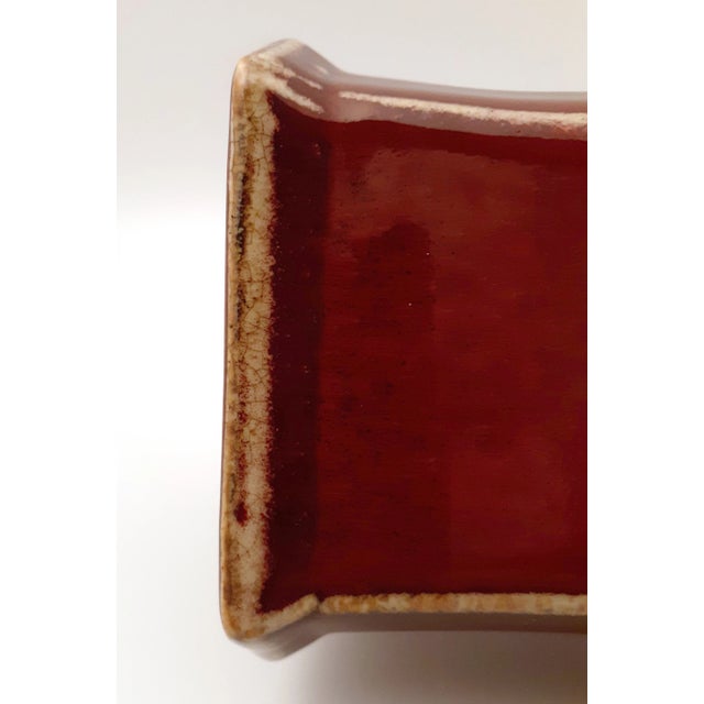 Oxblood Red Late 19th Century Chinese Porcelain Flambe Glaze Triangular Vase For Sale - Image 8 of 11