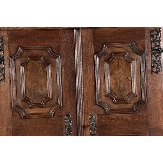 Baroque Walnut and Oak Cabinet, 1750s For Sale - Image 6 of 18