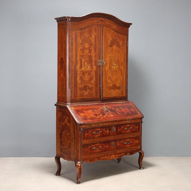 Antique Trumeau in Walnut with Maple Inlays For Sale - Image 16 of 16