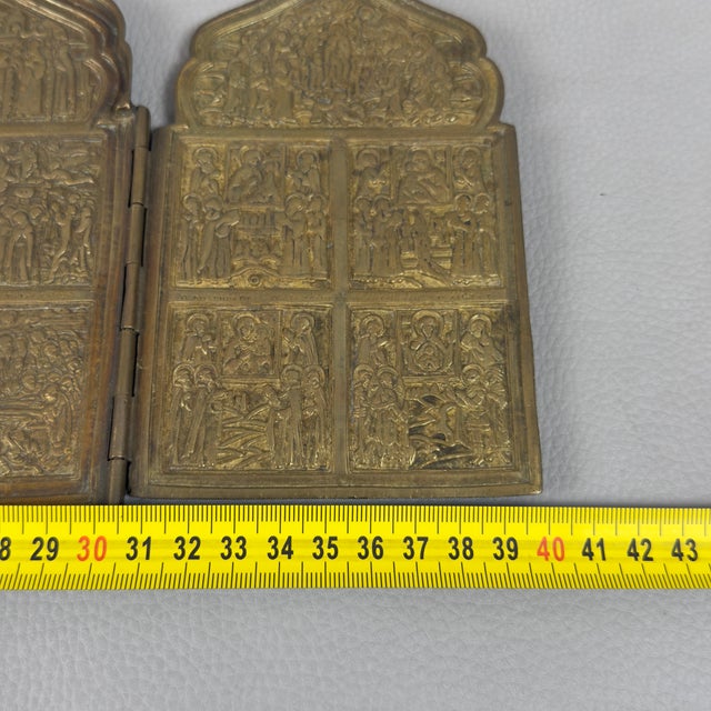19th Century Brass Folding Travel Polyptych Exhibition in Brass, 1890s For Sale - Image 10 of 11