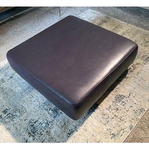Contemporary Rare Discontinued Knoll Cini Boeri Lounge Ottoman in Amethyst Spinneybeck Leather For Sale - Image 3 of 7
