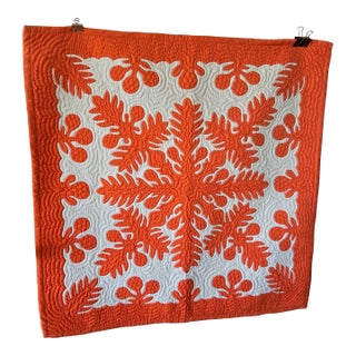 Hawaiian Vintage Quilt Hanging For Sale