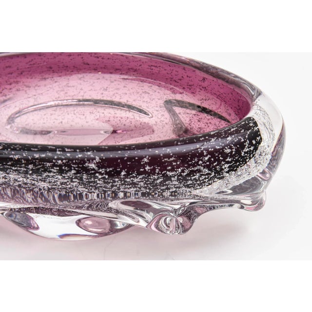 Archimede Seguso Vintage 1960's Murano Seguso Purple Pulegoso Oval Bowl With Bubbles and Clear Appendages For Sale - Image 4 of 10