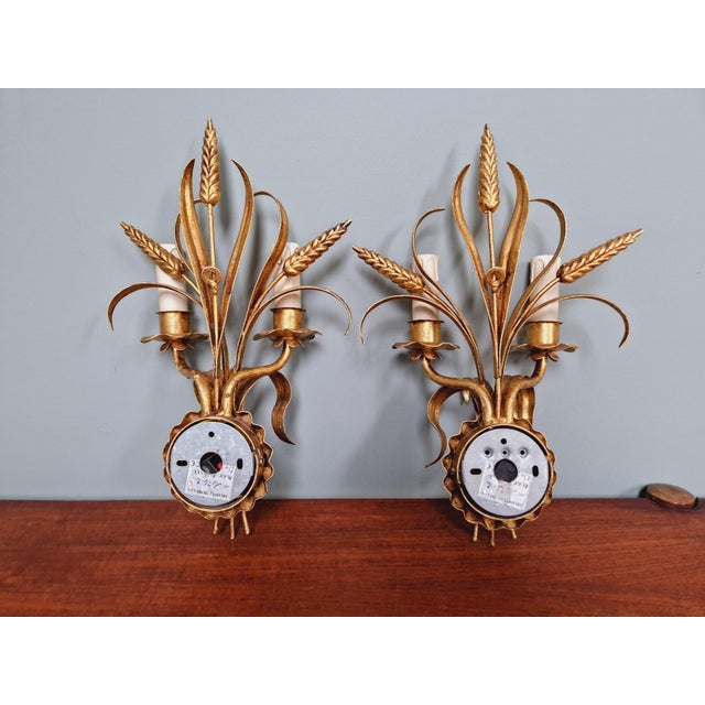 Wall Lights in Gilt Metal, Florence, Italy, 1970s, Set of 2 For Sale - Image 9 of 14