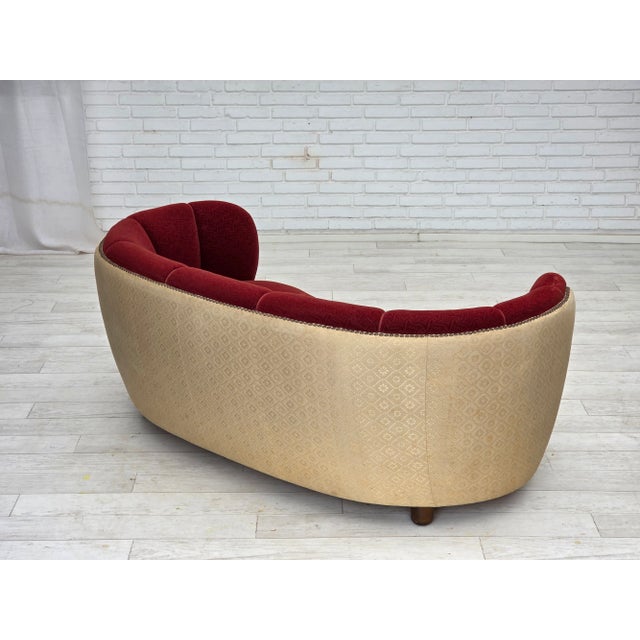 Danish Curved 2-Seater Sofa in Red and Beige Wool, 1960s For Sale - Image 12 of 18