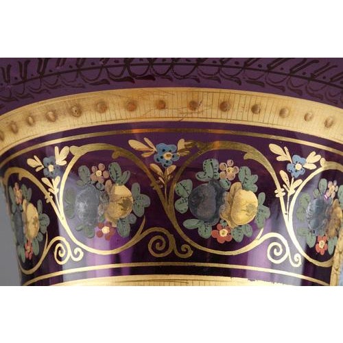 Opaline Medicis Vase in the style of La Fontaine, 1820 For Sale - Image 10 of 17