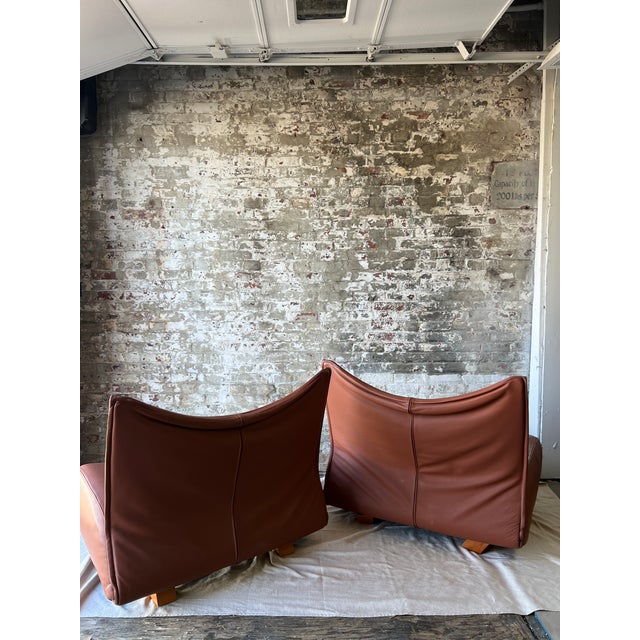 Mid-Century Modern Vintage Cognac Leather Sling Lounge Chairs – Pair For Sale - Image 3 of 18