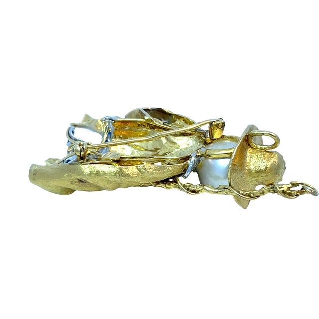 Metal 14k Two-Tone Gold Fisherman Brooch With Baroque Pearl, Diamond, Sapphire & Ruby For Sale - Image 7 of 9