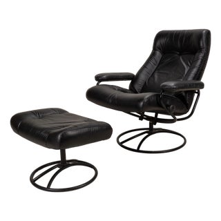 1980s Vintage Ekornes Stressless Black Leather Recliner & Ottoman Made in Norway For Sale