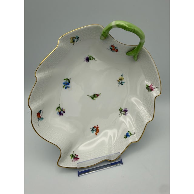 Vintage Hand-Painted Mille Fleurs Porcelain Leaf Bowl with Branch Handle from Herend, 1970s For Sale - Image 10 of 14