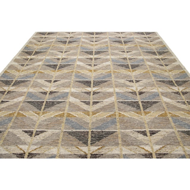 Modern Geometric Swedish Style Flat-Weave Wool Rug in Earthy Tones For Sale - Image 9 of 9