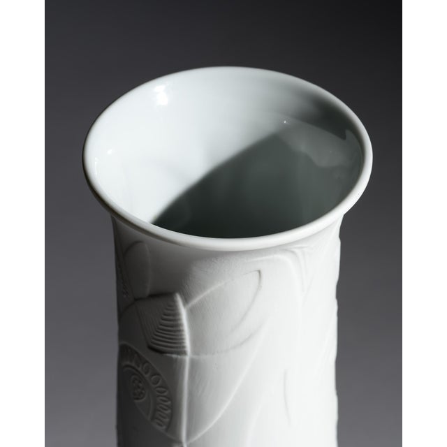 Floral Relief Bisque Porcelain Vases by Cuno Fischer for Hutschenreuther Selb, 1960s, Set of 3 For Sale - Image 12 of 18
