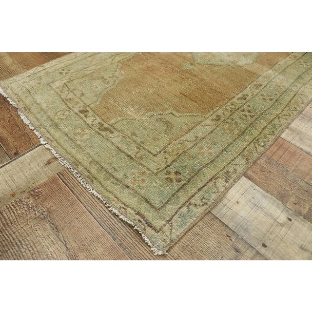 Vintage Turkish Oushak Rug, 02'02 X 04'03 For Sale In Dallas - Image 6 of 8