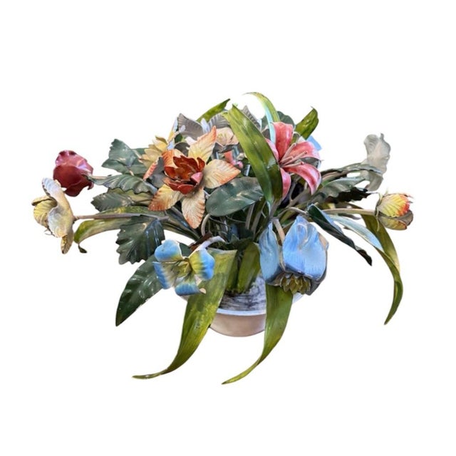 White Vintage Italian Tole Flowers / Floral Bouquet Arrangement Sculpture in Pot, Made in Italy For Sale - Image 8 of 12