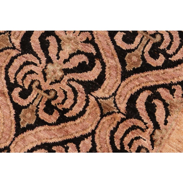 1990s Classic Ziegler Black Tan Hand-Knotted Wool Rug - 6'0'' X 8'9'' For Sale - Image 5 of 8