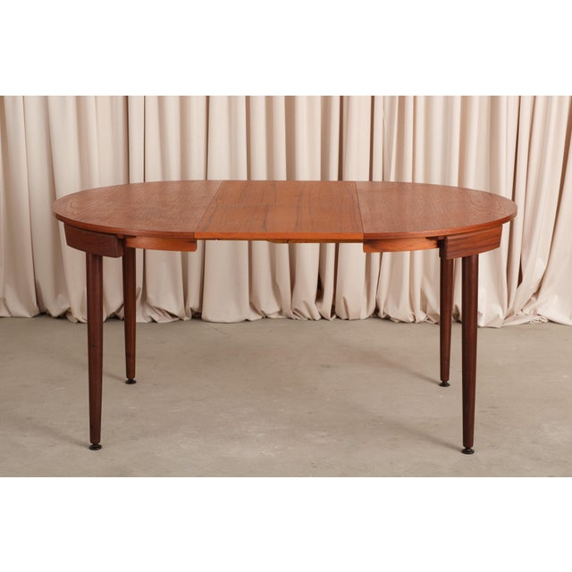 Vintage Hans Olsen Roundette Dining Set for Frem Røjle, Expandable to 6 Seats For Sale - Image 9 of 18