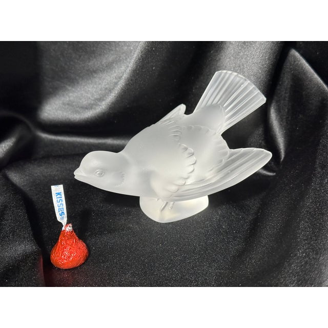 Lalique Frosted Crystal Sparrows “Moineau” | Pair Signed Lalique France | 1990s For Sale - Image 14 of 14