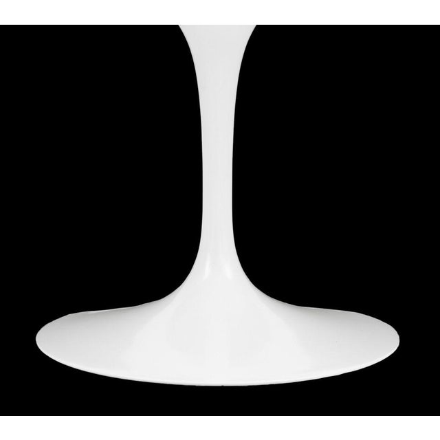 Eero Saarinen Knoll Studio "Tulip" Dining Table For Sale In New York - Image 6 of 9