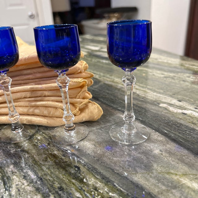 Neoclassical 1930s Set of Seven Rare Cobalt Blue Louie Cordial Glasses West Virginia For Sale - Image 3 of 9