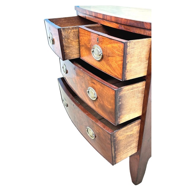 Small 19th Century Bowfront Chest of Drawers, 1850s For Sale - Image 4 of 10