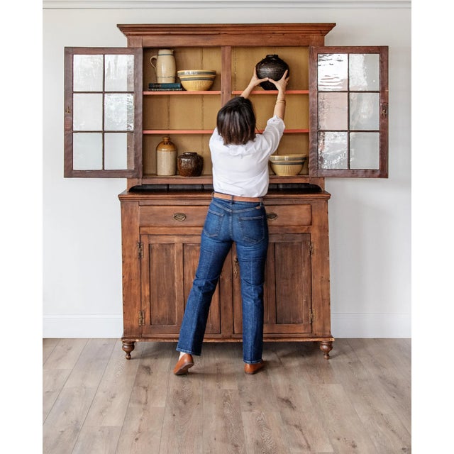 Wood Antique American Stepback Cupboard With Wavy Glass | 1800s Pine Two-Piece Hutch With Original Painted Interior For Sale - Image 7 of 7