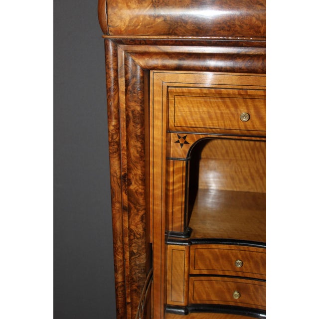 Louis Philippe Secretaire in Burr Walnut, 1800s For Sale - Image 14 of 18