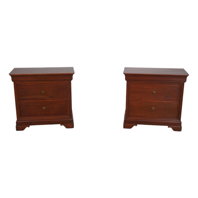 Pair Stickley Cherry 3 Drawer Marseilles Nightstands For Sale