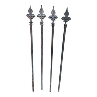 Late 19th Century Victorian Fleur-De-Lis Topped Fence Posts - Set of 4 For Sale