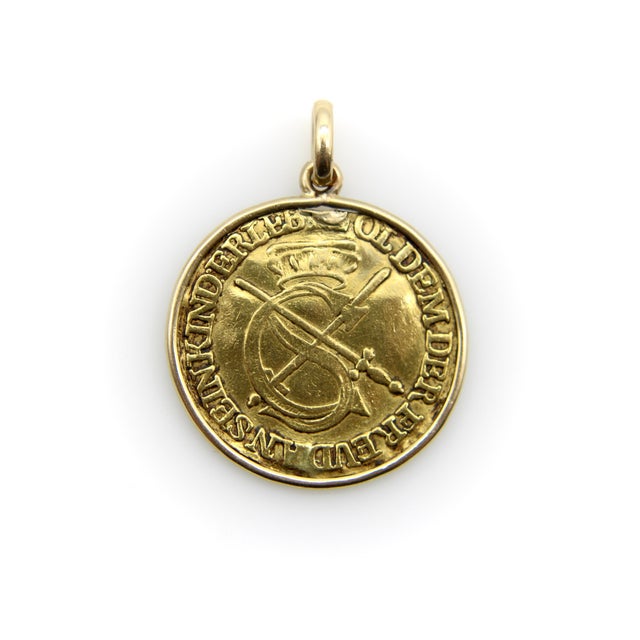 Victorian 23.6k Gold 1616 German Sophia Ducat Coin Pendant For Sale - Image 3 of 10
