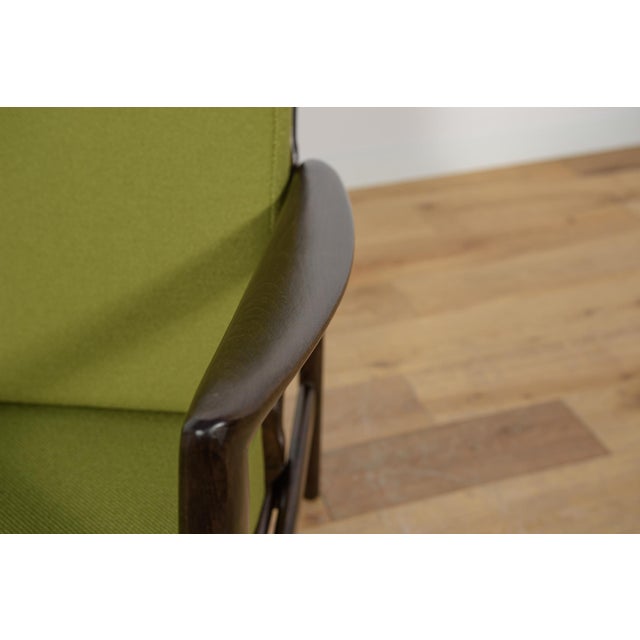 Model 300-139 Armchair from Swarzędz Furniture Factory, 1960s For Sale - Image 10 of 18