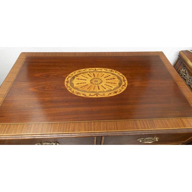 Late 19th Century Late 19th Century Federal Style Inlaid Mahogany Chest of Drawers For Sale - Image 5 of 6