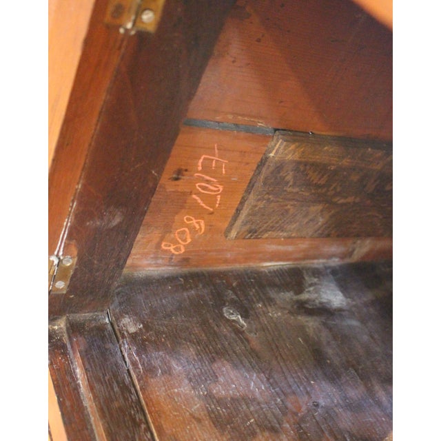 Brown Circa 1780 English George III Period Bedside Commode Table For Sale - Image 8 of 14
