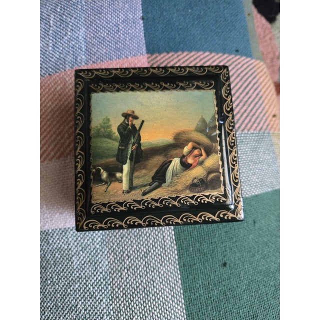 Vintage Hand-Painted Fedoskino Lacquer Trinket Box – Rural Genre Scene (2004) For Sale - Image 11 of 12