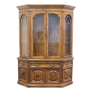 Bernhardt Furniture Solid Walnut French Provincial 61" Lighted Display China Cabinet 636-100 / 636-606 For Sale