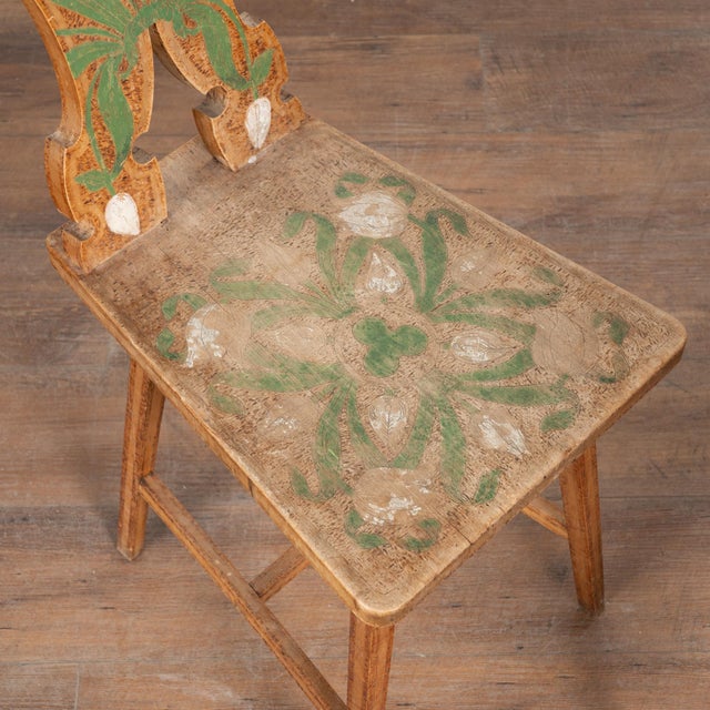 Green Early 20th Century Swedish Folk Art Side Table and Pair of Chairs With Tulip Motif For Sale - Image 8 of 13