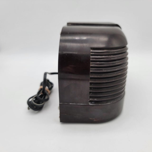 1939 Admiral Bakelite 371-5rl Art Deco Bakelite Radio For Sale - Image 4 of 7