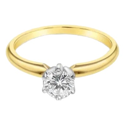 Round Solitaire Diamond Engagement Ring, Size 7 For Sale