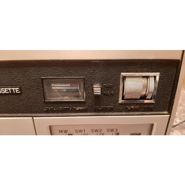 1960s Vintage RQ-2335 Radio from National Panasonic, 1960s For Sale - Image 5 of 18